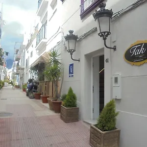 Tak Boutique Old Town Maison d'hôtes